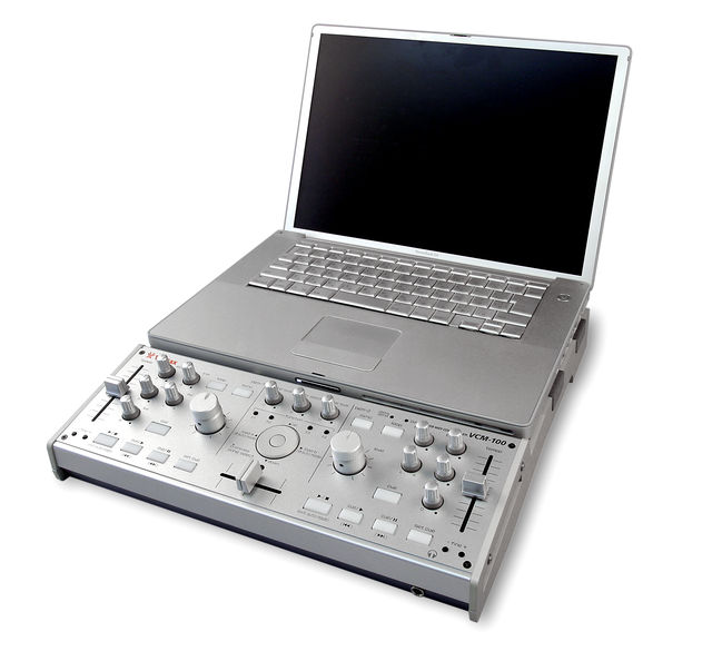 The VCM-100 is desiged to sit prettily with your laptop